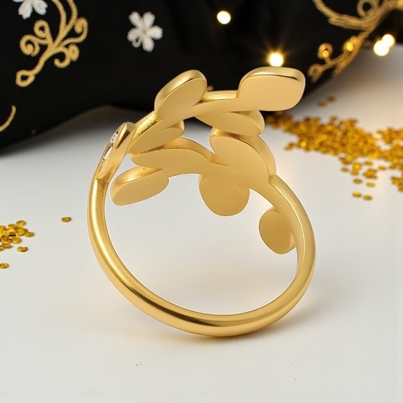 ποΈElegant 18K Gold Plated Adjustable Leaves πΏLeaf Ring Sparkling Zircon β¨ - Picture 3 of 14